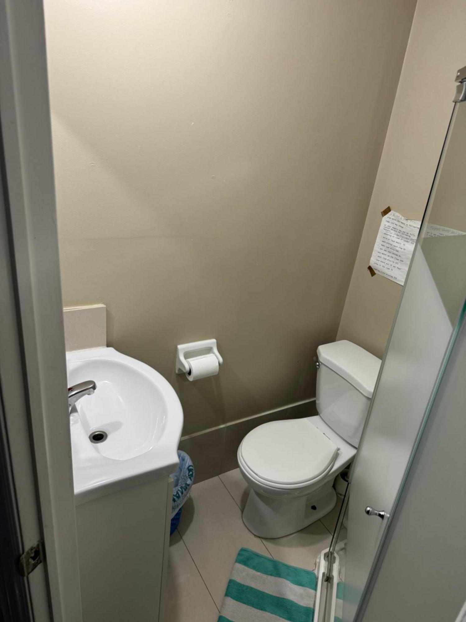 586 Hotel トロント エクステリア 写真